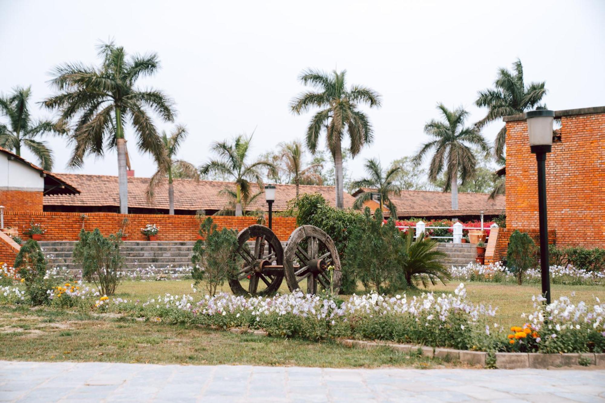 Hotel Hokke Lumbini Extérieur photo
