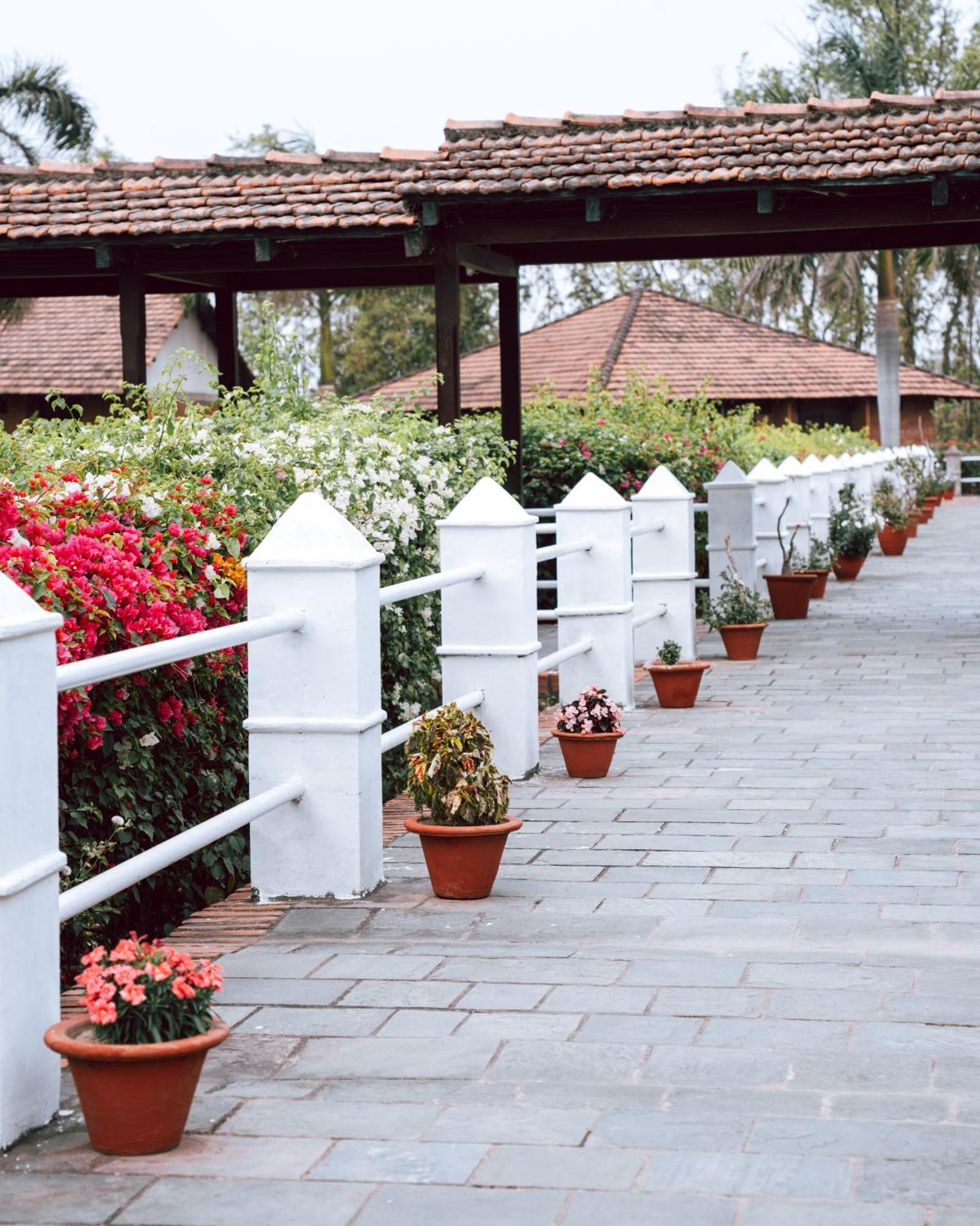 Hotel Hokke Lumbini Extérieur photo